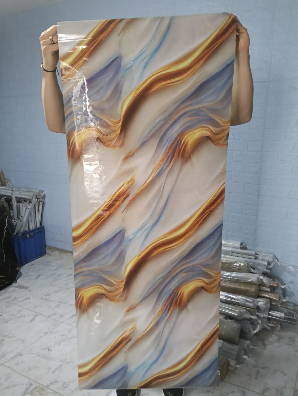 2 MT DE LARGO X 60 CM DE ANCHO PELICULA ADHESIVA TIPO MARMOL